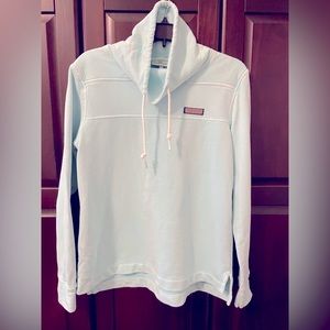 Vineyard Vines woman Vintage look Surfshep top, funnel neck. COLOR: Mint.